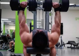大胸筋 を鍛える ダンベルプレス
